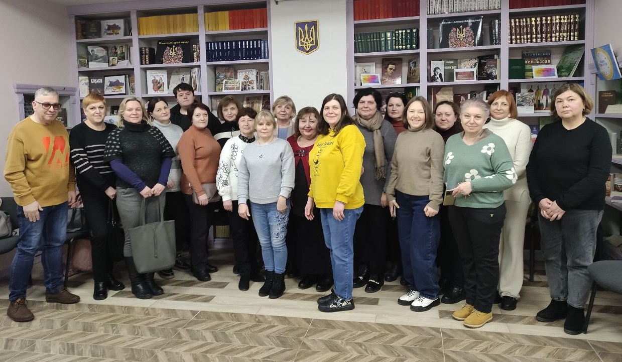 «Бібліотеки в потоці змін: тримаємось, навчаємось, зростаємо»