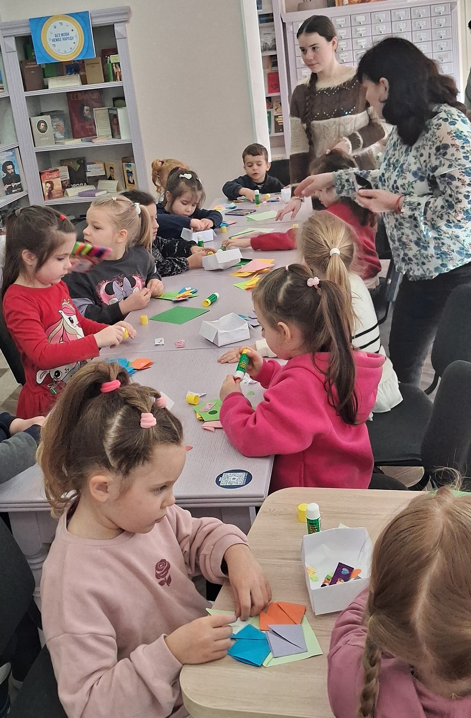 «Проліски білі зустріли весну»