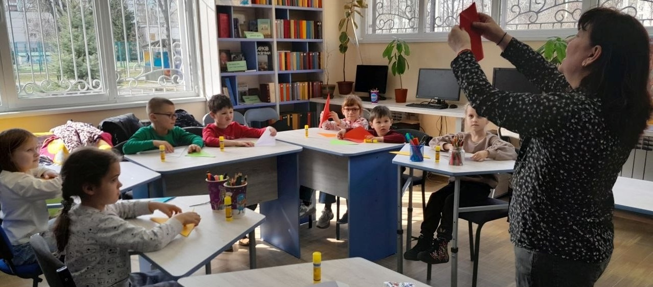 «Веселий великодній кролик»